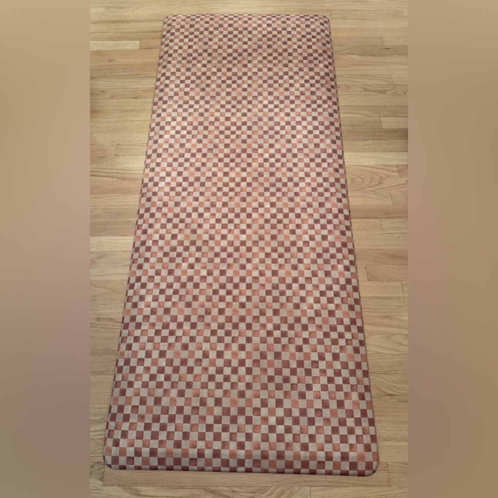 NEW! House of Noa Standing Mat – 30" x 72”
